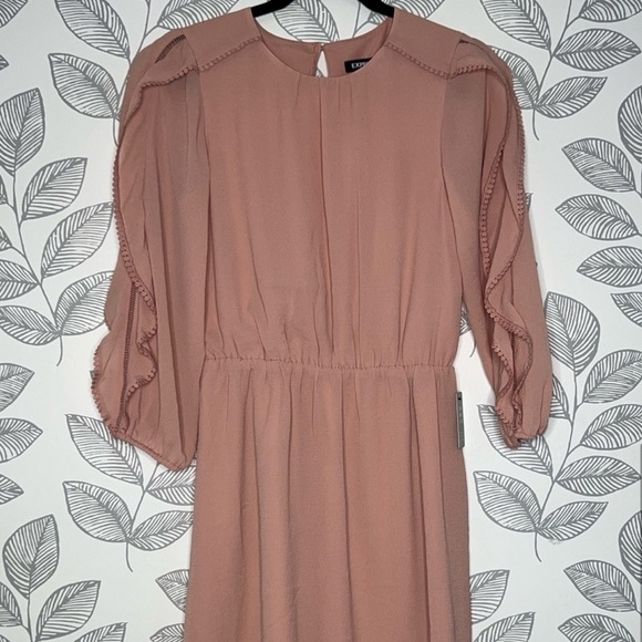 Express Chiffon Dress S Blush Pink NWT Ruffles Boho Flutter Sleeves Fitted Waist - Picture 6 of 10